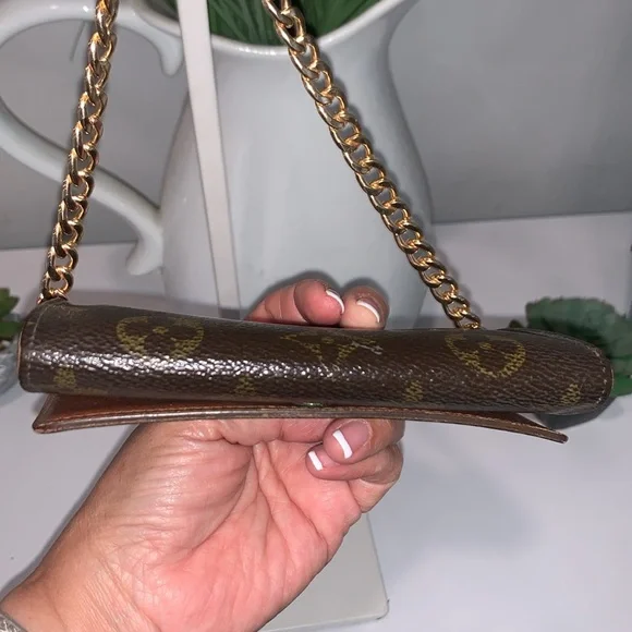 Louis Vuitton Vintage Compact Snap Wallet - Picture 6 of 13